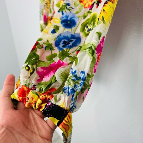 ALICE + OLIVIA Sunday Stroll Floral Off Shoulder Velvet Silk Blouse - Picture 5 of 12